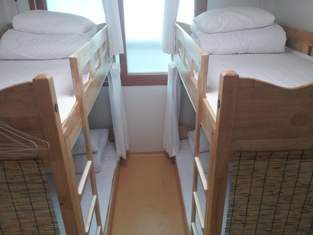 Happytree Guesthouse Seoul Ruang foto
